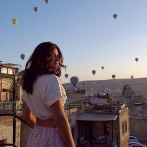 Meet your Posher, Ana